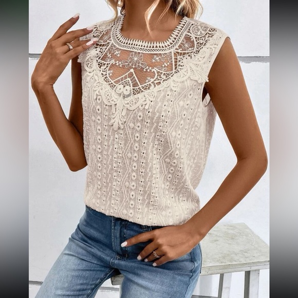 Cream lace top - Picture 5 of 6